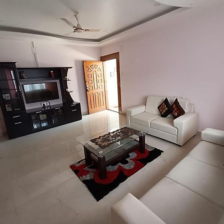 Mi Casa Homestay Guwahati Eksteriør bilde